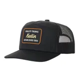 Gorro trucker negro con visera plana, parte trasera de malla y parche frontal con el logo de la marca Katin.