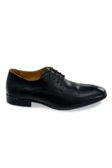 Zapato de vestir tipo oxford Guarnieri modelo Baly, color negro, confeccionado en cuero con detalle texturizado en el empeine y cierre mediante cordones.