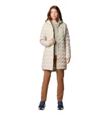 Campera larga tipo parka de Columbia, color beige, con diseño acolchado sin costuras, capucha integrada y cierre frontal de doble sentido. Cuenta con tecnología de aislamiento térmico y bolsillos laterales con cierre.