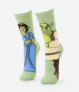 Par de medias de caña alta color verde con estampado de Shrek y Fiona.
