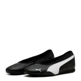 Ballerina deportiva Puma modelo Catch Soleil, color negro con la icónica franja lateral en blanco y logo de la marca en la puntera.