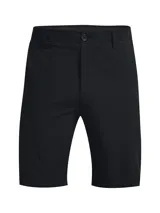 Short de golf Under Armour modelo Drive, color negro, con diseño de frente plano, cuatro bolsillos y cintura elástica con agarre interno.