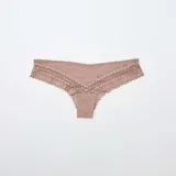 Pack de tres braguitas brasileñas de algodón y encaje en colores negro, blanco y rosa.