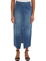 Falda midi de denim azul, de corte ajustado y talle alto, con abertura frontal y cierre trasero con cremallera.