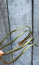 Brazalete de bronce hecho a mano, ajustable para brazo o antebrazo.