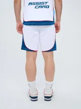 Short de arquero Umbro del Club Nacional de Football, modelo oficial 2026, color blanco con detalles laterales en azul y rojo. Incluye el logo de la marca bordado en el lateral izquierdo.
