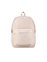 Mochila color beige con bolsillo frontal y logo de la marca en la parte inferior.