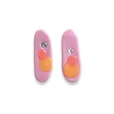 Par de aros largos de porcelana fría color lila con apliques de círculos color naranja y strass plateado.