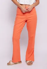 Pantalón oxford negro de lino y viscosa, con bolsillos falsos, botón y cierre de plástico.