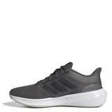 Championes Adidas Ultrabounce color gris oscuro con detalles en negro y blanco.