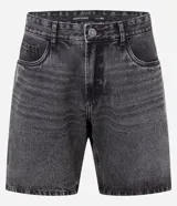 Bermuda de jeans para hombre, color gris oscuro con efecto lavado y desgastado. Modelo recto con cintura fija, trabillas, cierre tradicional y bolsillos.