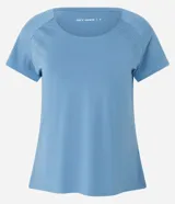 Remera deportiva de microfibra color blanco, con cuello redondo, mangas cortas y paneles laterales con perforaciones para mayor ventilación.