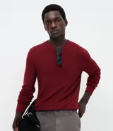 Suéter masculino de cuello redondo y manga larga, confeccionado en malla de viscosa y poliamida con textura de cuadros grid.