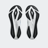 Championes de running Asics Versablast 4, color negro con detalles en naranja y suela blanca con tecnología AmpliFoam+. Diseño ligero y reactivo para entrenamiento versátil.