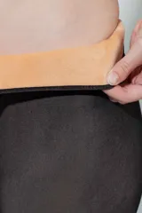 Media cancan opaca de abrigo, color marrón topo, con cintura alta elástica y diseño de cobertura total hasta los pies.