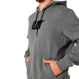 Buzo canguro gris melange con capucha y cordones de ajuste negros. Cuenta con bolsillo frontal tipo canguro y el logotipo de Caterpillar bordado en el pecho en color negro.