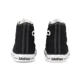 Zapatillas clásicas de caña alta John Foos modelo 184 Original, color negro con detalles en blanco. Confeccionadas en lona, con forro de algodón, plantilla extraíble de caucho, cordones de algodón y suela de caucho vulcanizado.