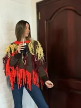 Sweater marrón de lana merino con cuello redondo y flecos XL de colores amarillo, naranja y borgoña.