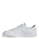 Championes urbanos Adidas modelo Breaknet Sleek, color blanco, confeccionados en cuero sintético con diseño estilizado, detalles perforados en la puntera y suela de goma.
