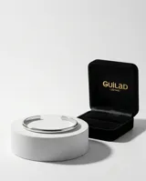Esclava rígida abierta de plata 925 con diseño minimalista y acabado pulido.