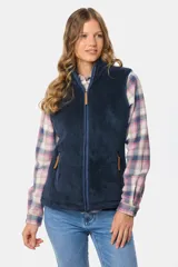 Chaleco de sherpa color azul marino, con cierre frontal completo, cuello alto y bolsillos laterales con cierre.