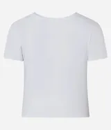 Remera corta deportiva blanca confeccionada en microfibra con textura perforada. Tiene cuello redondo, mangas cortas, tecnología Dry y estampa lettering 'Athletics New York City'.