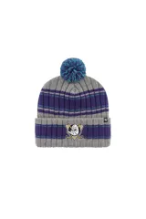 Gorro tejido con puño y pompón, diseño a rayas horizontales en gris, violeta y turquesa. Presenta el logo de los Anaheim Ducks bordado en el frente y etiqueta de la marca 47 en el puño.