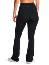 Pantalón deportivo tipo calza con diseño acampanado en el bajo, confeccionado en tejido de alto rendimiento con elasticidad en cuatro direcciones. Presenta cintura alta moldeadora y bolsillos laterales funcionales.