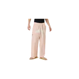 Pantalón estilo pijama de Eme Studios con diseño a rayas en tonos rosado y blanco, corte recto y holgado. Cuenta con cintura elástica con cordón de ajuste ajustable y el texto impreso "JE T'AIME EMENSTUDIOS" en la parte superior delantera.