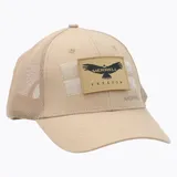 Gorra tipo trucker color beige con paneles frontales de tela y malla trasera. Cuenta con paneles de velcro en la parte frontal para colocar parches intercambiables, visera curva y logo de la marca estampado en el lateral.