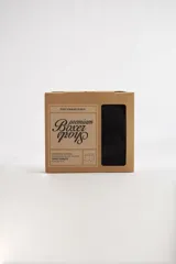 Boxer de algodón premium de corte clásico, presentado en caja de cartón.