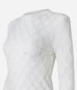 Blusa de manga larga de tricot color blanco, con textura geométrica en relieve, hombreras y cuello redondo, de la marca Cortelle.