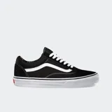 Championes Vans Old Skool negros con la sidestripe blanca y suela de goma blanca.