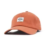 Gorro de béisbol color terracota de gabardina con visera curva y hebilla reguladora.