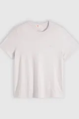 Remera Levi's de algodón color lila, de manga corta y cuello redondo, con pequeño logo bordado en el pecho.