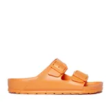 Sandalias naranjas de goma con doble tira y hebillas ajustables.