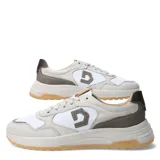 Championes urbanos Democrata modelo Lushio, con diseño de paneles en tonos beige, blanco y detalles en verde oliva. Presentan cierre con cordones, logo lateral distintivo y suela de goma en color caramelo.