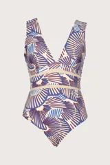 Traje de baño entero con estampado de abanicos en tonos azul y marrón, con escote en V y secciones de red en la cintura.