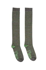 Calcetines de caña alta con diseño de rayas horizontales en color antracita y verde con acabado brillante tipo glitter.