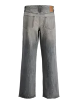 Jean de corte wide leg y tiro alto, con diseño de cinco bolsillos y lavado stonewash que le otorga un aspecto desgastado. Presenta un calce amplio y relajado desde el muslo hasta el ruedo.