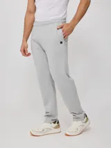 Pantalón deportivo jogger recto gris.