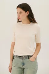 Remera manga 3/4 color celeste.