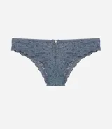 Conjunto de lencería de encaje floral color verde oscuro, compuesto por un corpiño con aro y breteles regulables, y una bombacha tipo bikini con detalle de lazo.