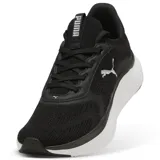 Championes de running y training Puma Softride Mayve 2 Wns, color negro con suela blanca amortiguada y detalle del logo de la marca plateado en el lateral.