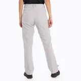 Pantalon de trekking desmontable color gris, convertible en short. Cuenta con cintura elasticada, cinturón interno ajustable, bolsillos con cierre y elástico en los tobillos.