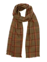 Bufanda de lana con diseño de cuadros en tonos camel, naranja y bordó, con terminaciones desflecadas en los extremos.
