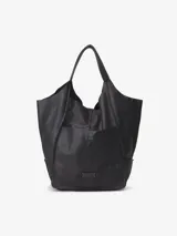 Bolso shopper de cuero vacuno lavado color negro, con cierre de botón y un bolsillo frontal.