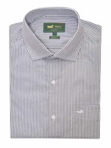 Camisa de manga larga para hombre de la marca RKF, modelo Easy Life, con diseño de rayas verticales en tonos gris y blanco. Presenta cuello italiano, cierre frontal con botones, corte regular fit y un bolsillo aplicado en el pecho con el logotipo bordado.