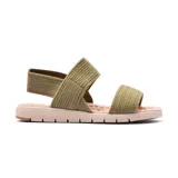 Sandalias bajas color verde oliva, con tiras anchas de tejido trenzado y suela de goma color rosa.