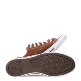 Championes urbanos Converse modelo Chuck Taylor All Star Ox, color marrón con cordones y puntera de goma en color blanco.